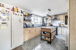 Kitchen- click for photo gallery